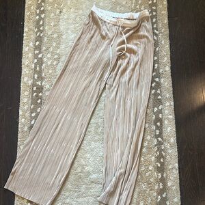 Victoria’s Secret Gold Metallic Shine Pleated Pant